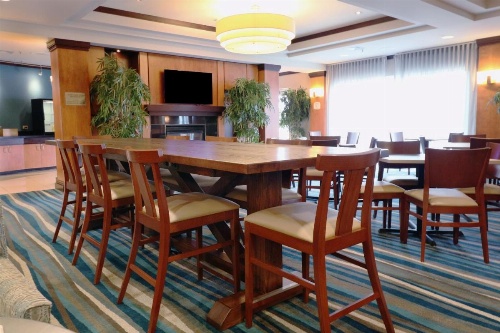 Fairfield Inn & Suites by Marriott Des Moines Airport image 2